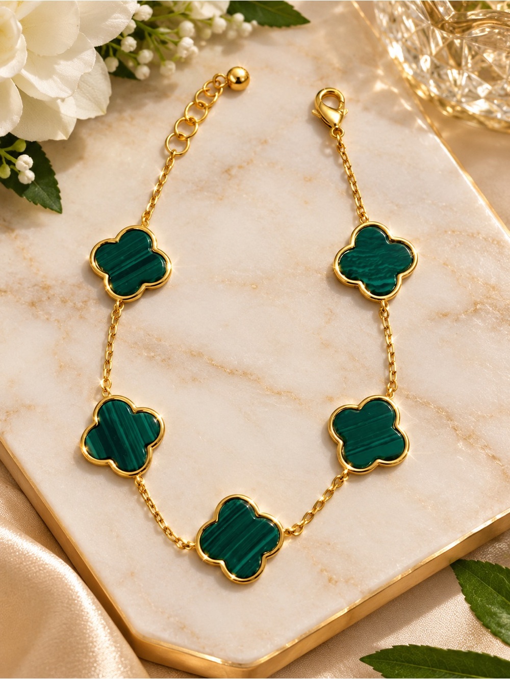 Gold Chain Bracelet with Green Clover Stones
